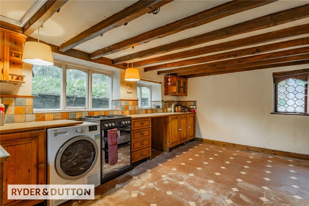 Highlands, Royton, OL2, photo 8