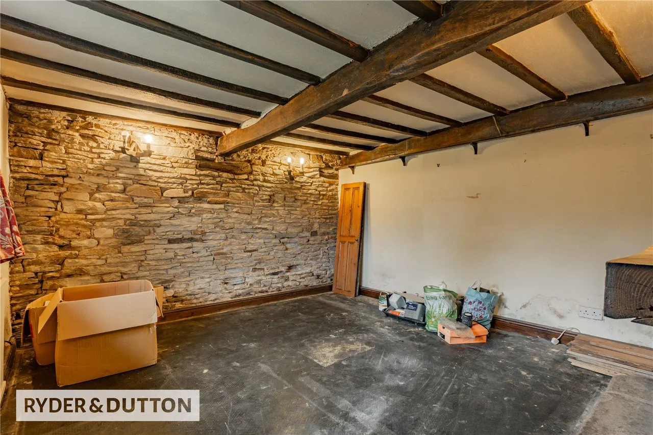 Highlands, Royton, OL2, photo 5