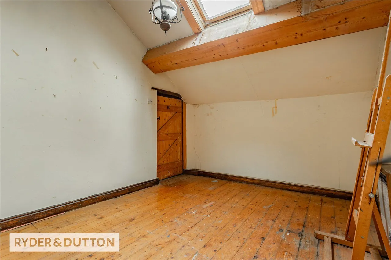 Highlands, Royton, OL2, photo 19