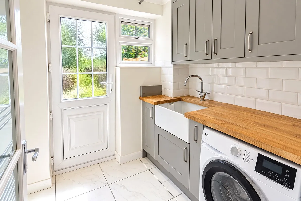 Langley Walk, Woking, GU22, photo 6