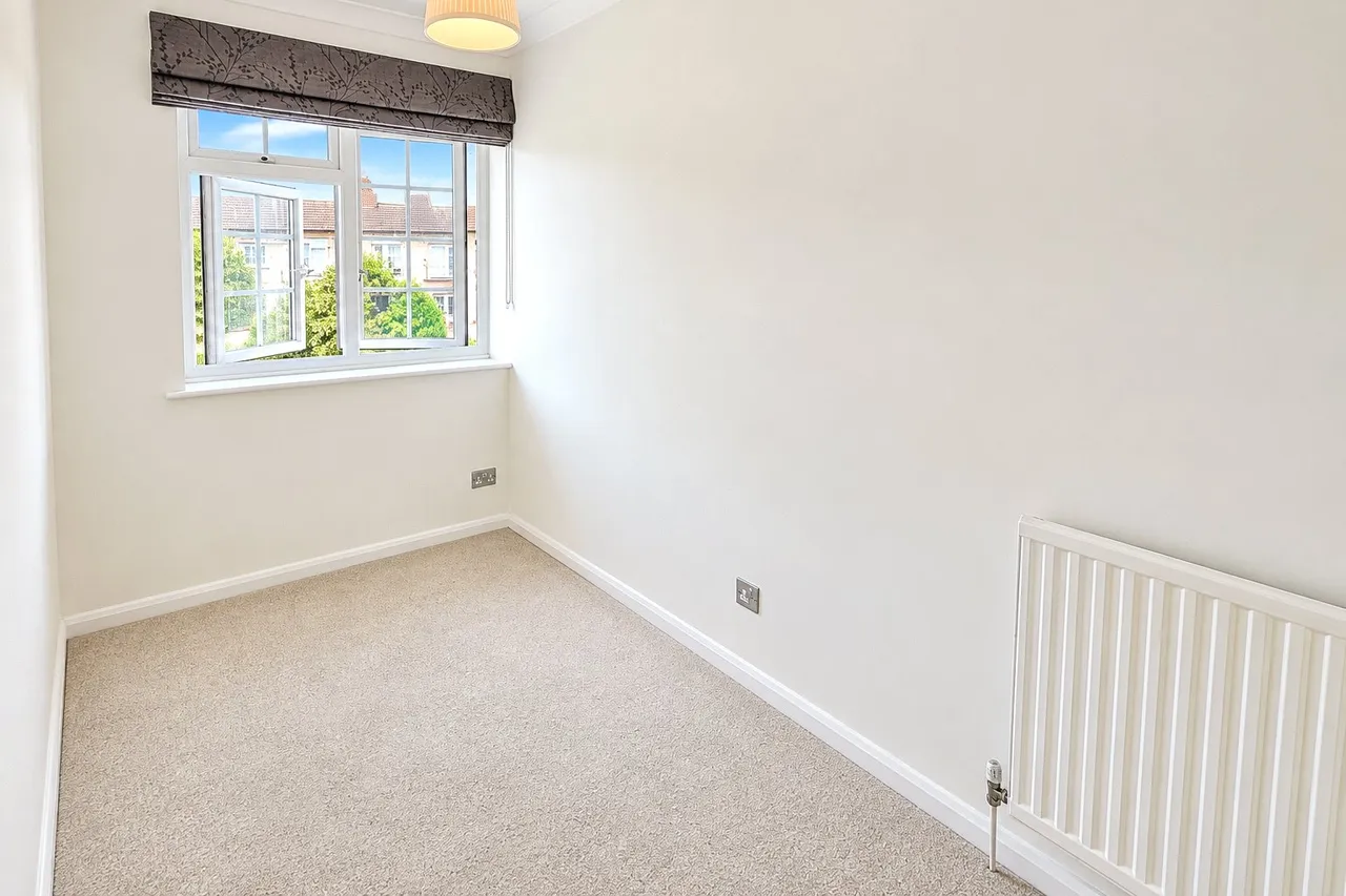 Langley Walk, Woking, GU22, photo 10