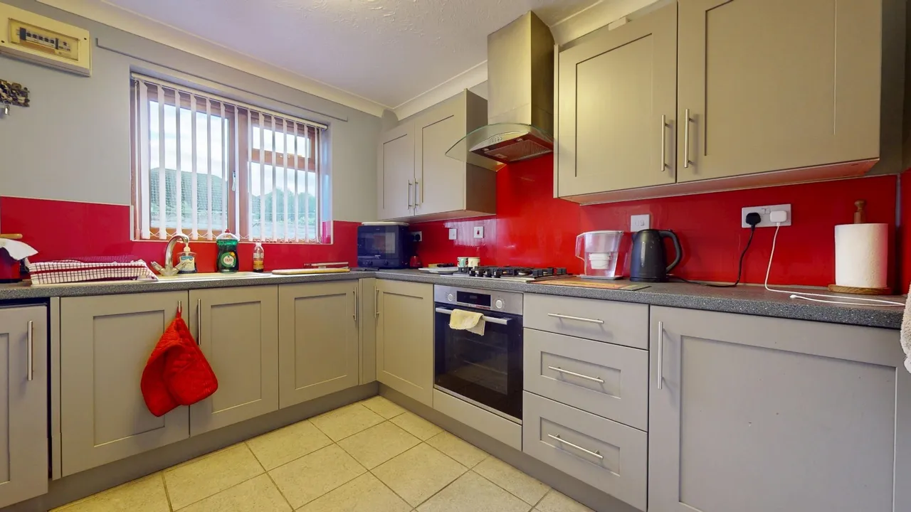 Sunny Bank, Castle Street, Hadley TF1 5RA, photo 3