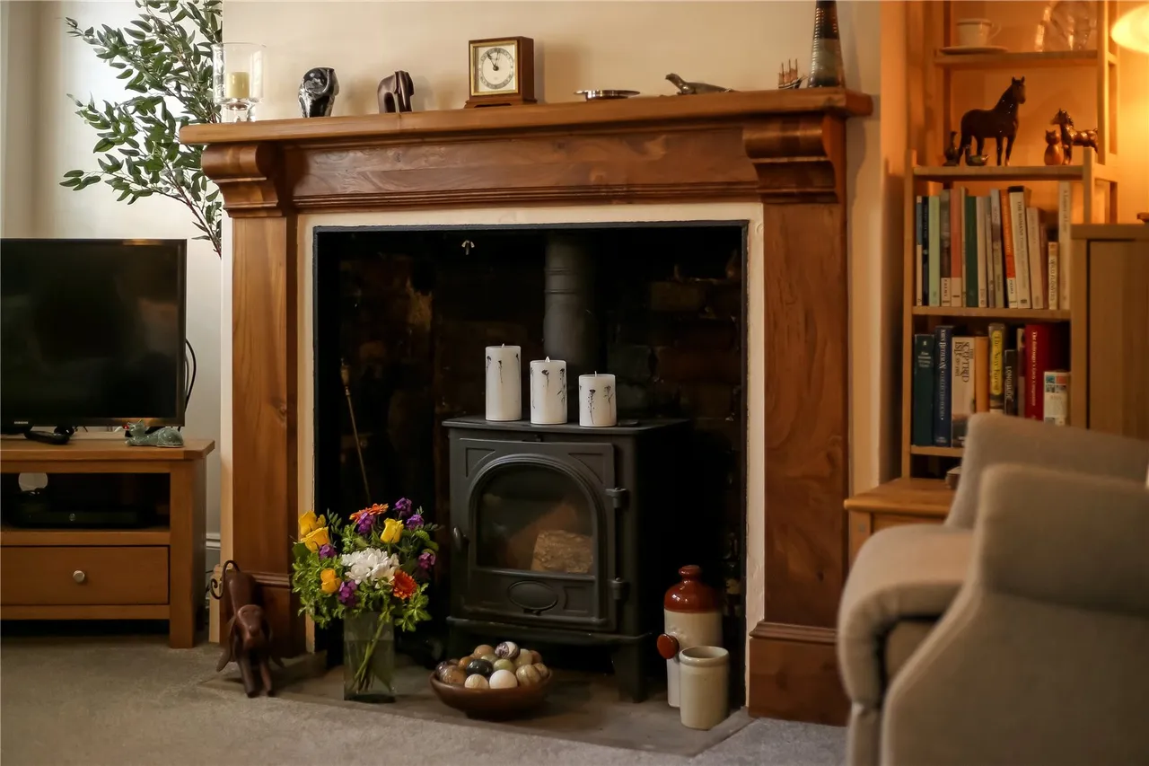 High Street, Downton, Salisbury, Wiltshire, SP5 3PJ, photo 4