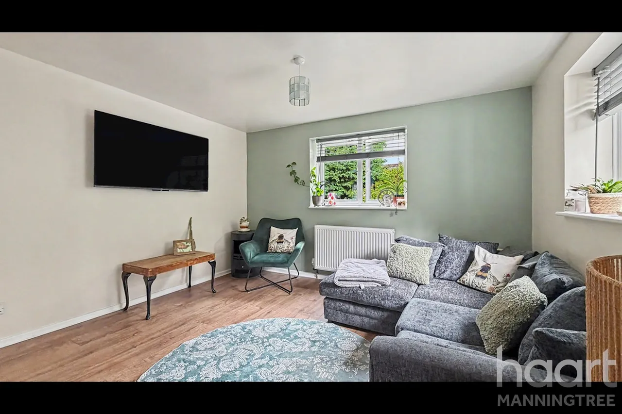 Turner Avenue, Lawford, CO11, photo 7