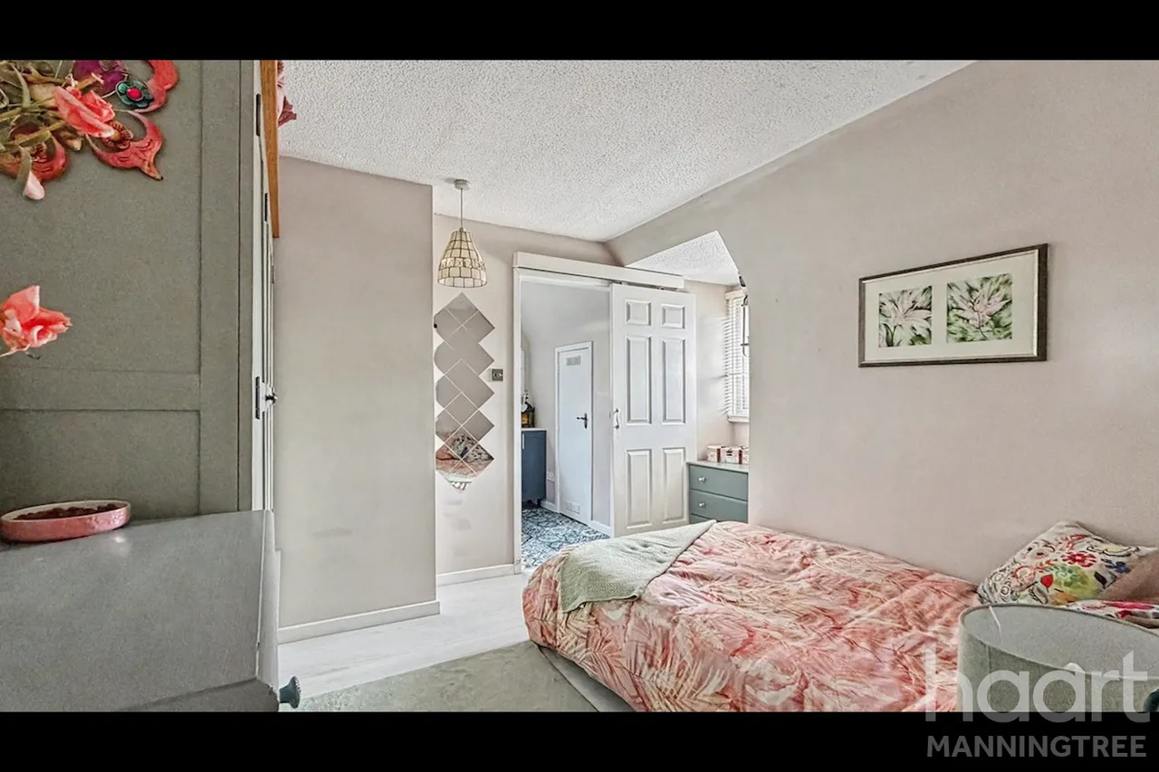 Turner Avenue, Lawford, CO11, photo 10