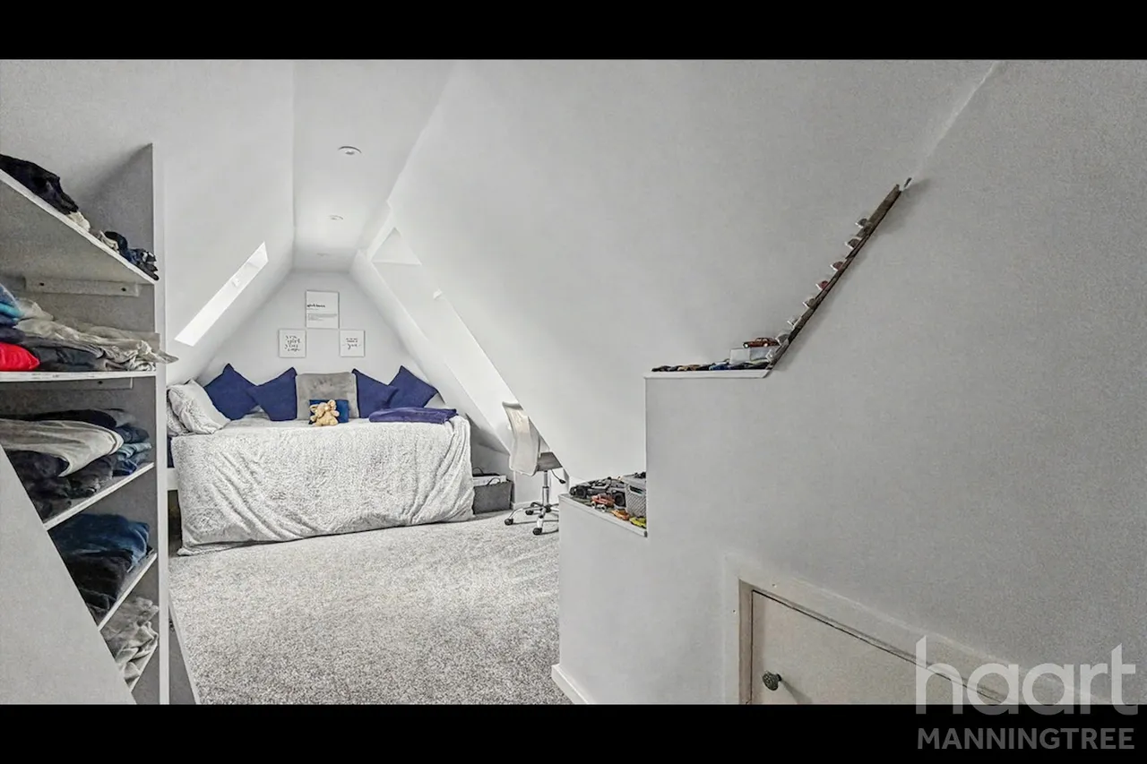 Turner Avenue, Lawford, CO11, photo 11