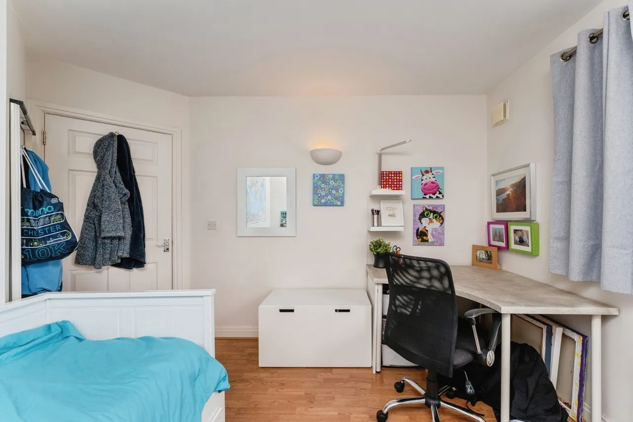 Chesterton Court, Chester, CH2, photo 13