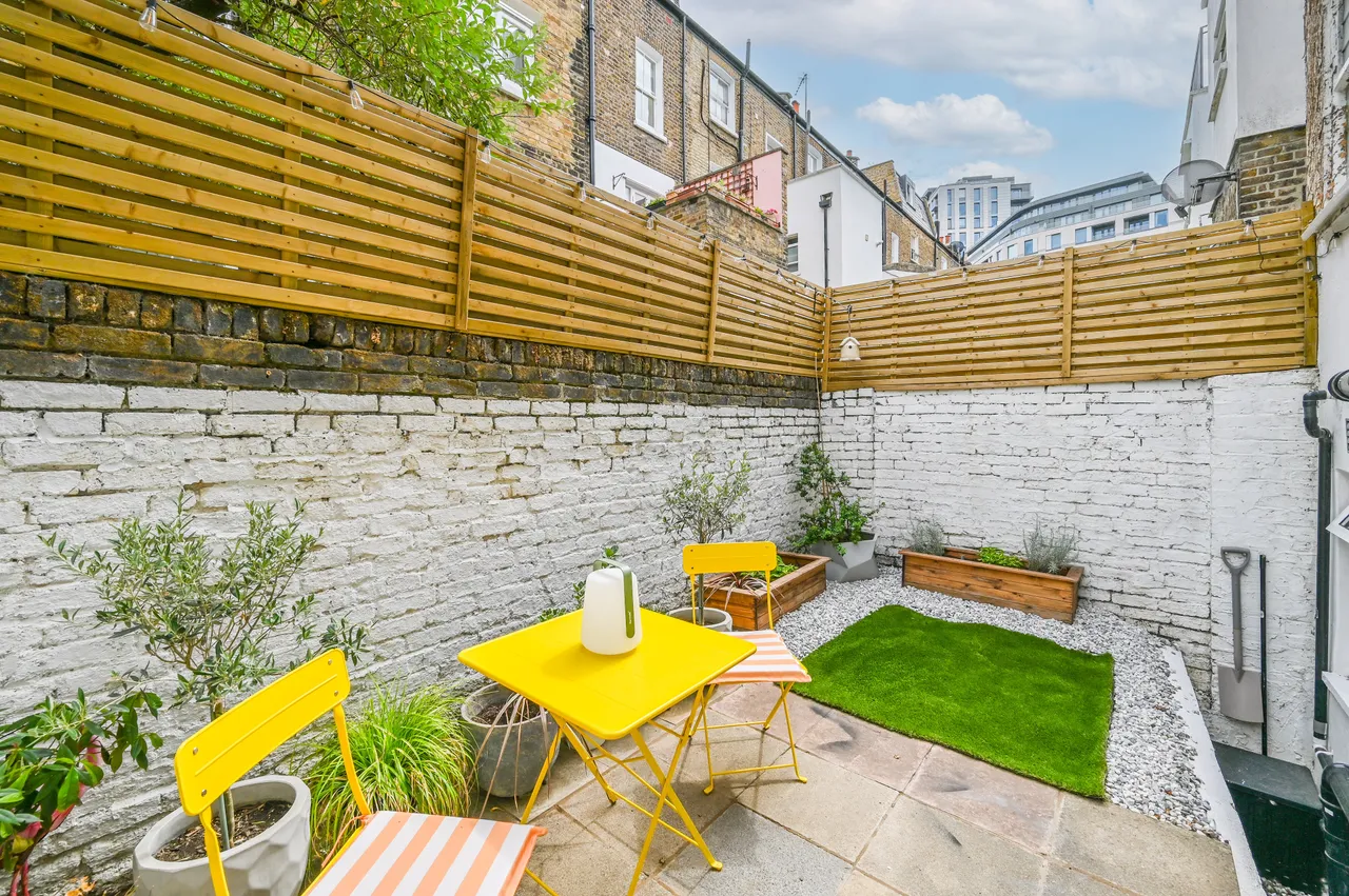 Flat Basement, 20 Southerton Road, London, photo 6