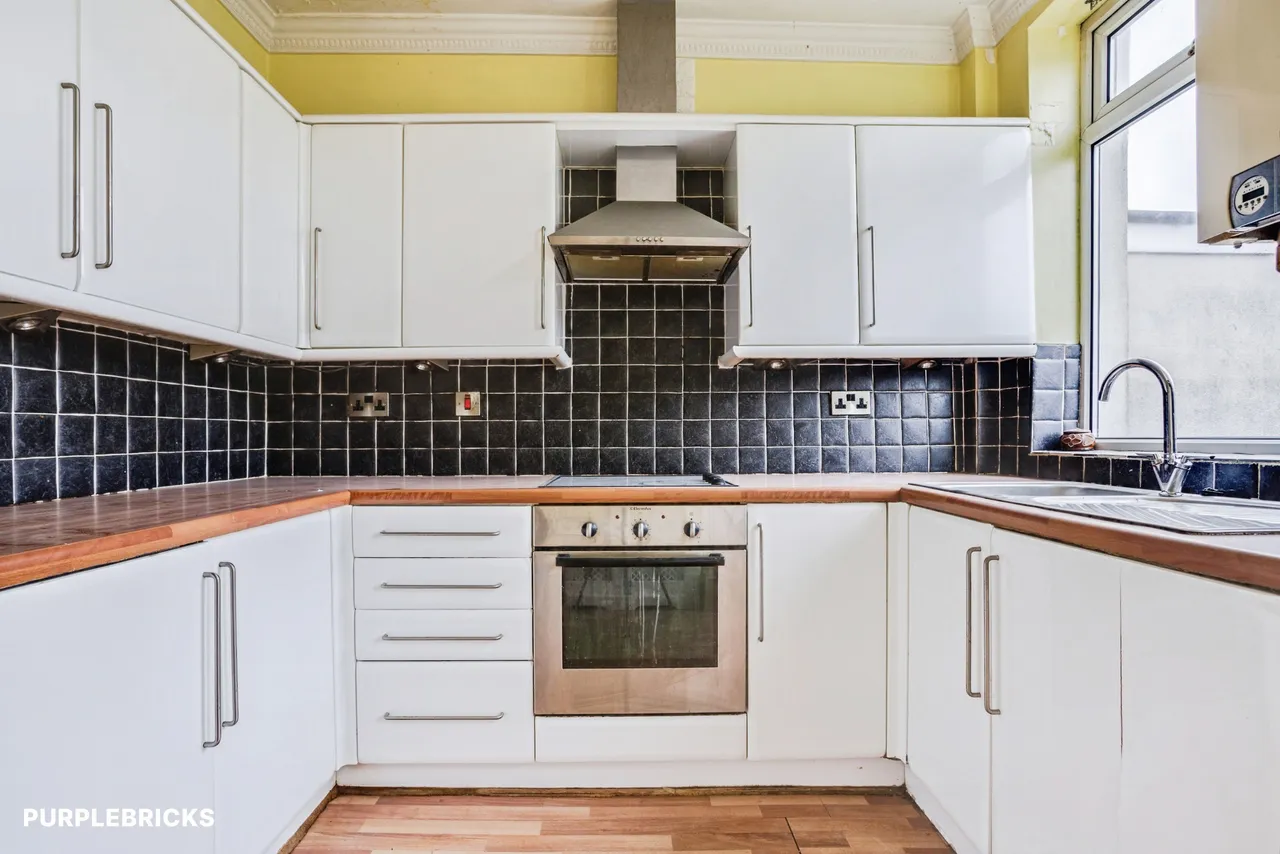Grays Road, Barnsley, S71, photo 16