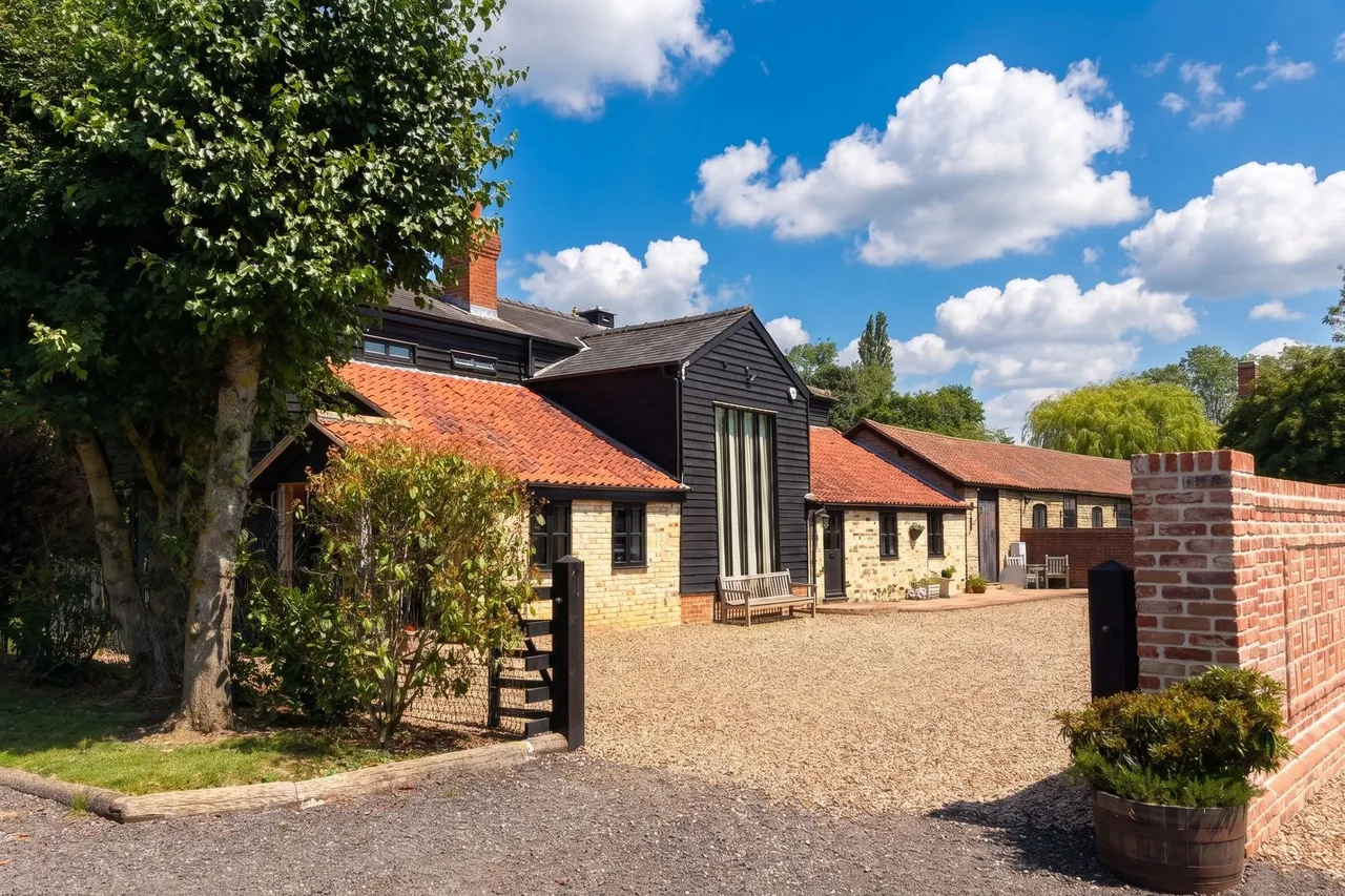 6 bed house for sale, Anchor Lane, Abbess Roding, CM5