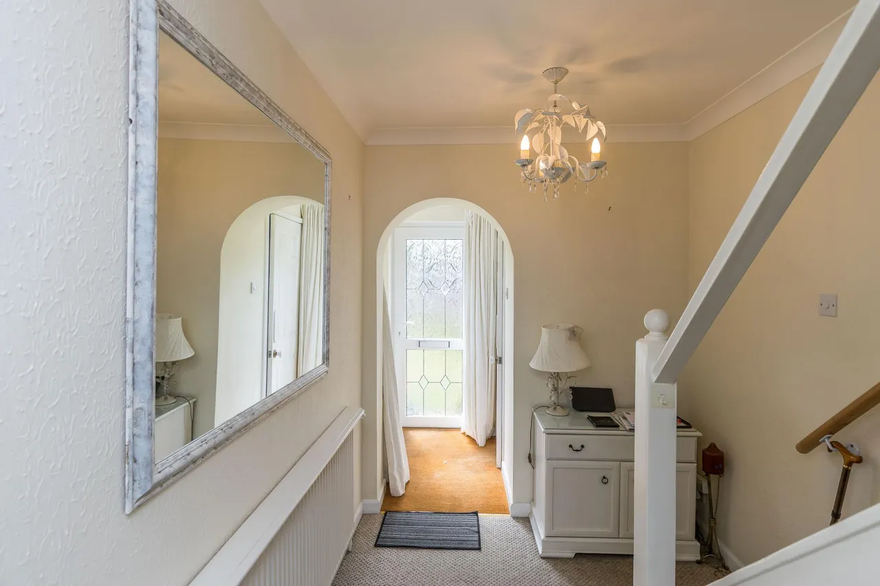 Parkfield Drive, Frodsham, WA6, photo 4