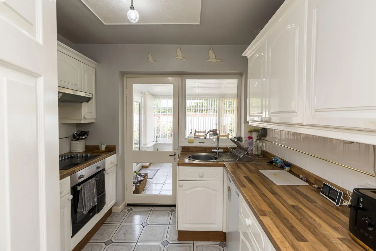 Parkfield Drive, Frodsham, WA6, photo 8