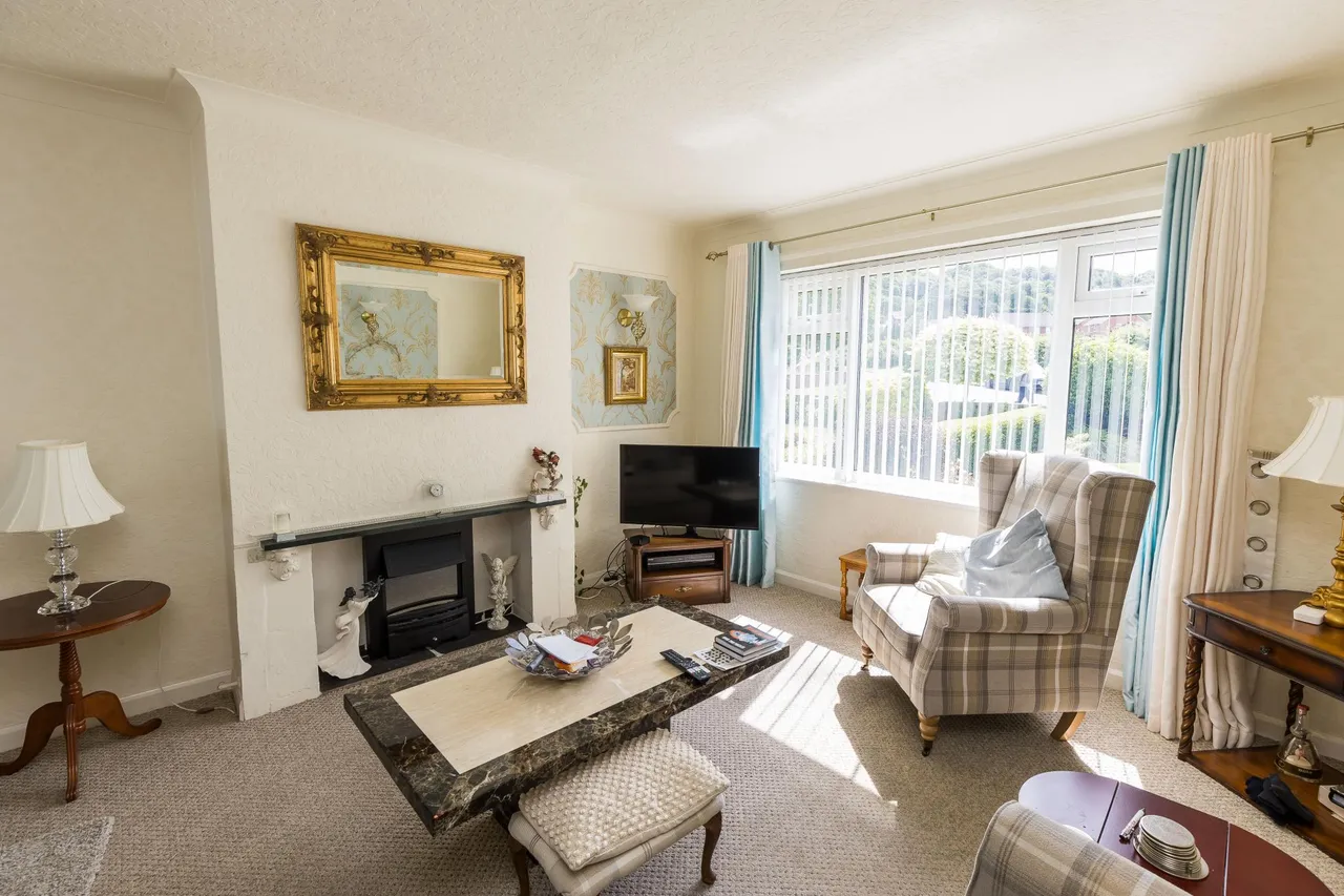 Parkfield Drive, Frodsham, WA6, photo 5