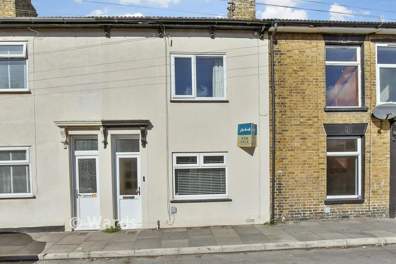 3 bed house for sale, Alexandra Road, Sheerness, ME12