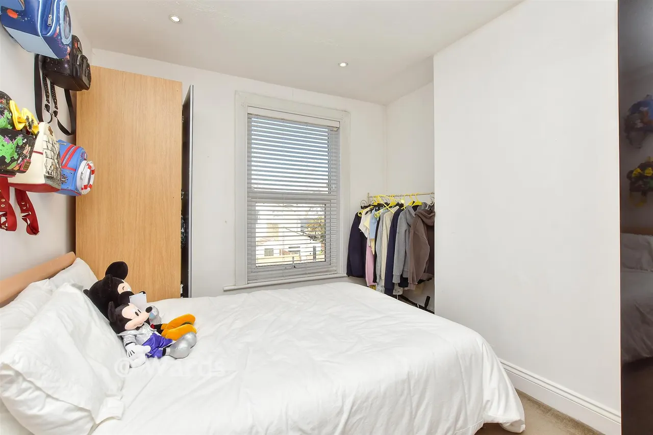 Alexandra Road, Sheerness, ME12, photo 8