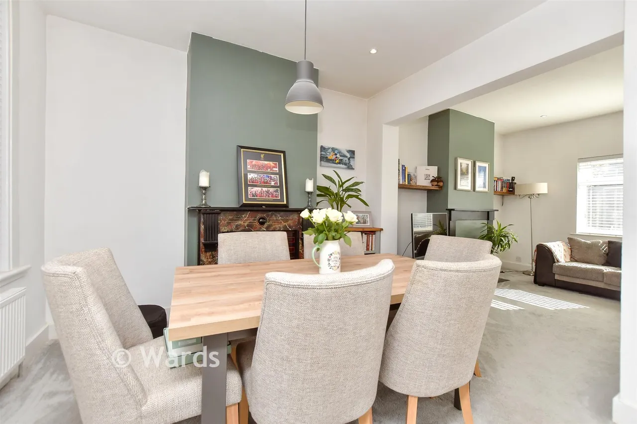 Alexandra Road, Sheerness, ME12, photo 2