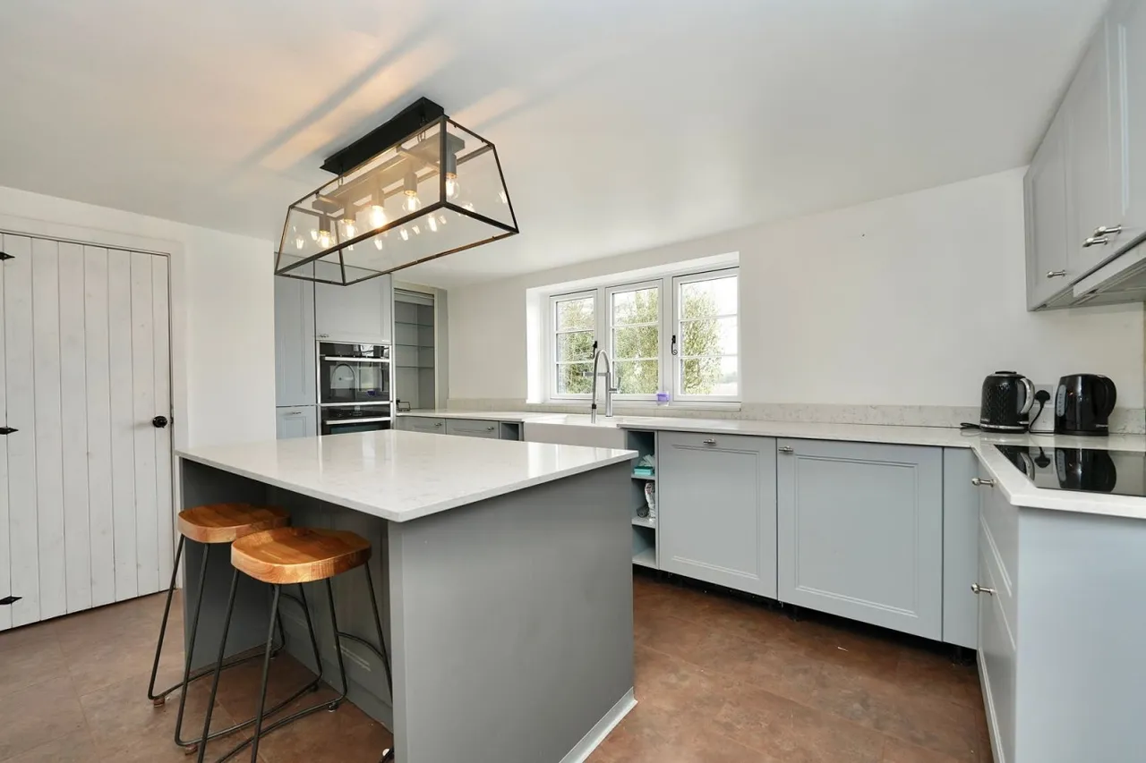 Park Road, Brampton, PE28, photo 5