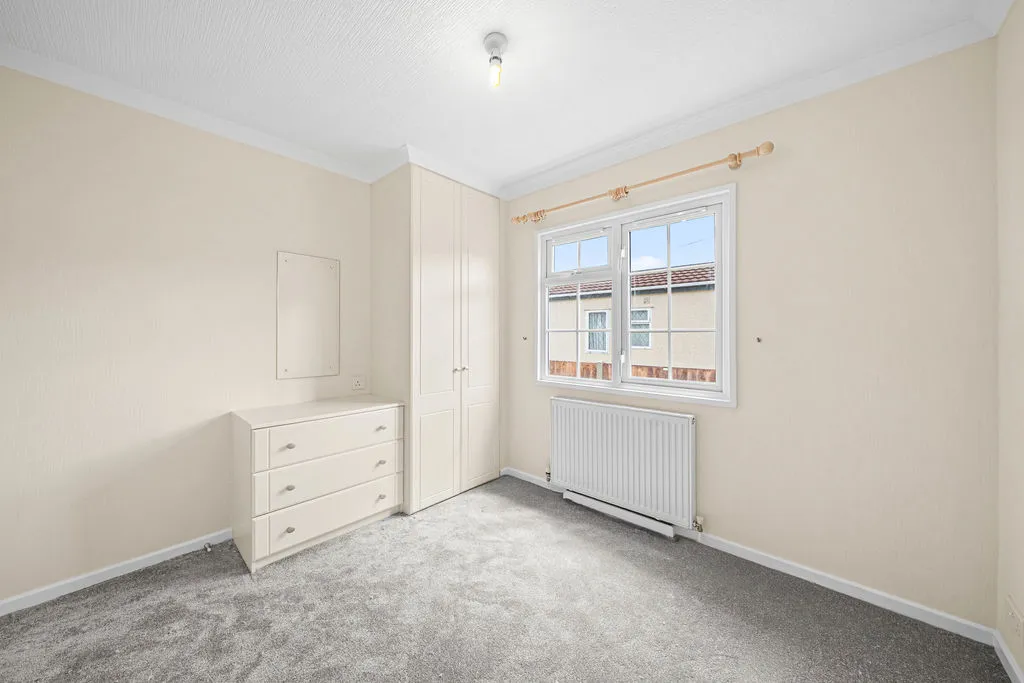 New Site Weybridge Park Estate, Addlestone KT15 2RG, photo 7