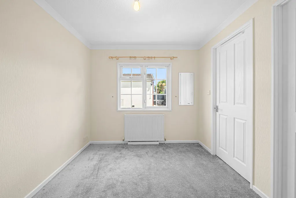 New Site Weybridge Park Estate, Addlestone KT15 2RG, photo 6