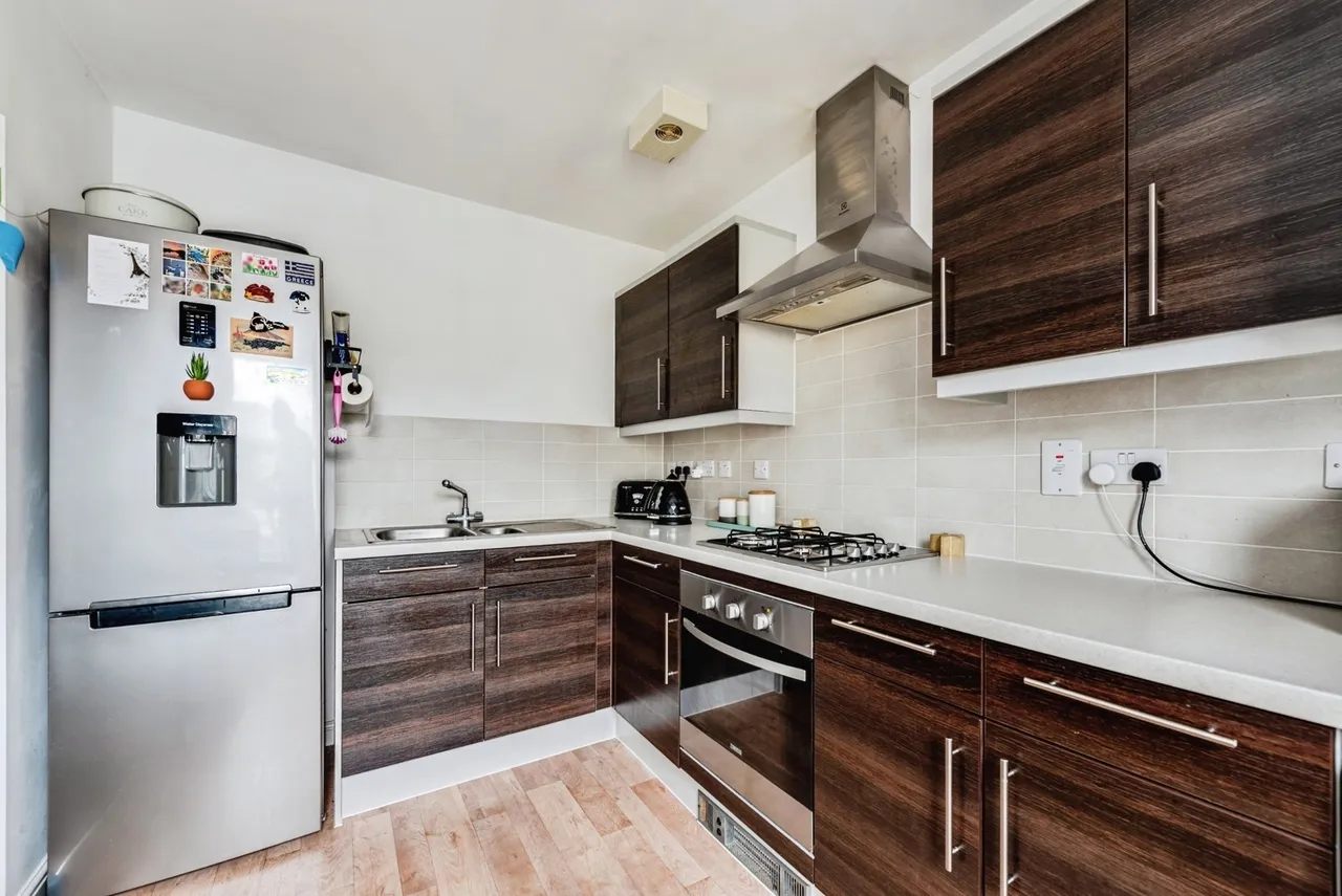 Truscott Avenue, SWINDON, Wiltshire, SN25, photo 9