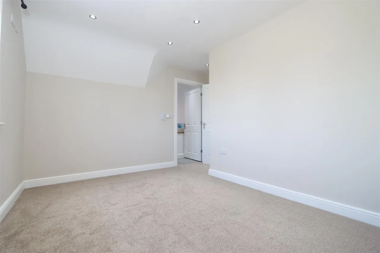 St Cassians Way, Chaddesley Corbett, Kidderminster, photo 12
