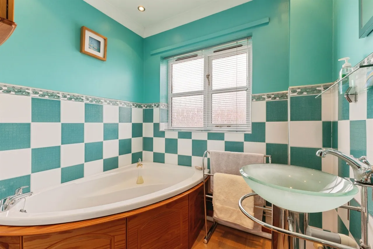 Kenan Drive, Attleborough, photo 12