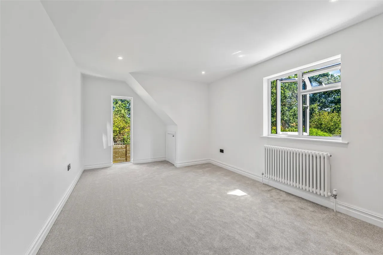 Dudley Close, Addlestone, KT15 2EB, photo 12