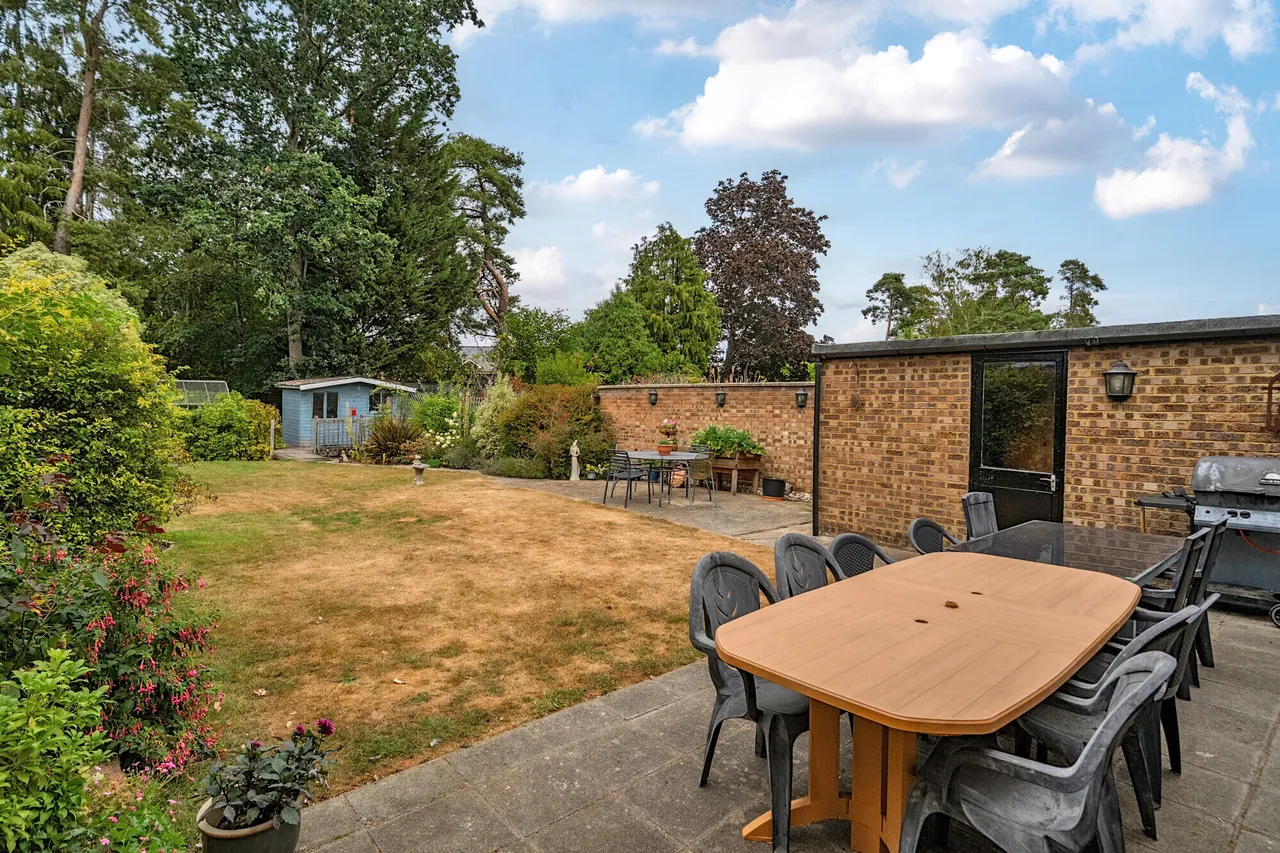 Ambleside Road, Lightwater, GU18, photo 7