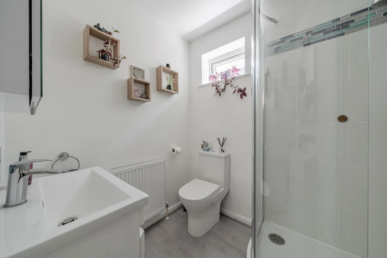 Ambleside Road, Lightwater, GU18, photo 8