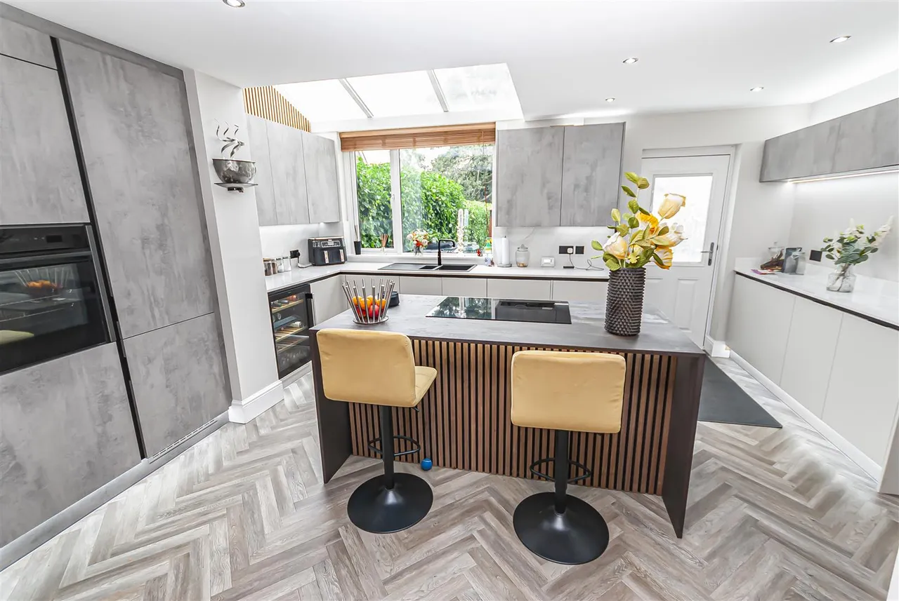 Bury Old Road, Ainsworth, Bolton, BL2 5PF, photo 15
