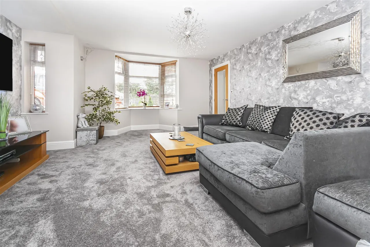 Bury Old Road, Ainsworth, Bolton, BL2 5PF, photo 6