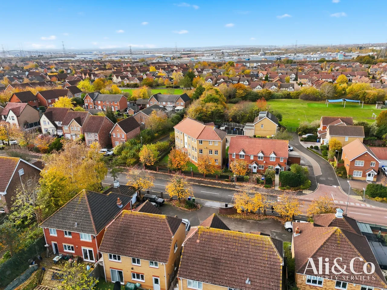 Hampton Close, Chafford Hundred, Essex, RM16 6LX, photo 12