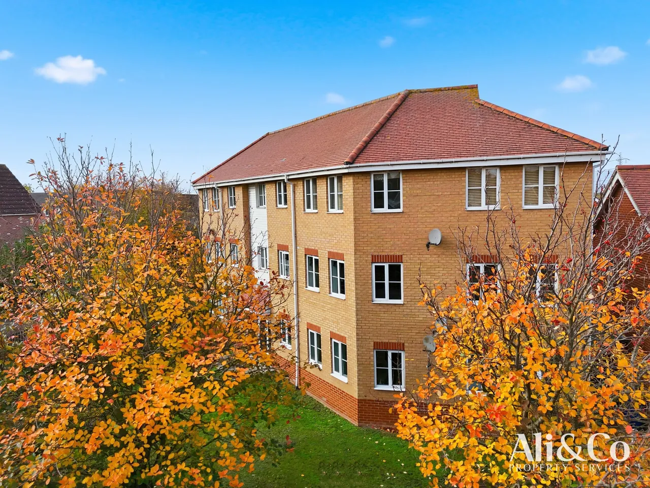 Hampton Close, Chafford Hundred, Essex, RM16 6LX, photo 6