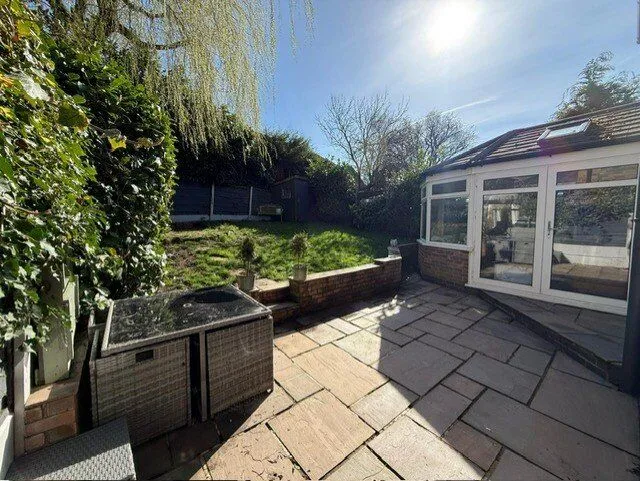 Shropshire Drive, Glossop, SK13, photo 12