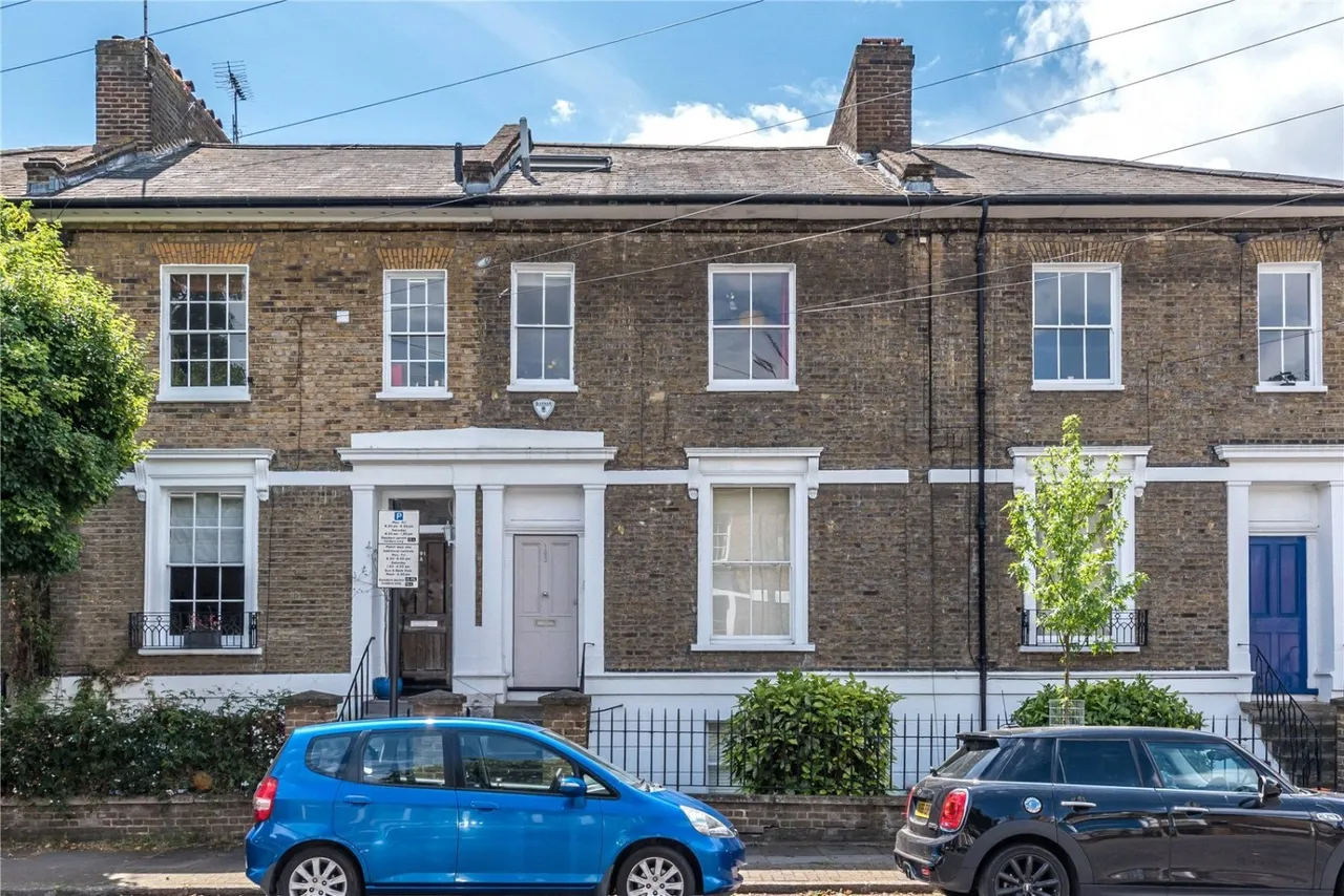 2 bed flat to rent, Downham Road, Canonbury, N1