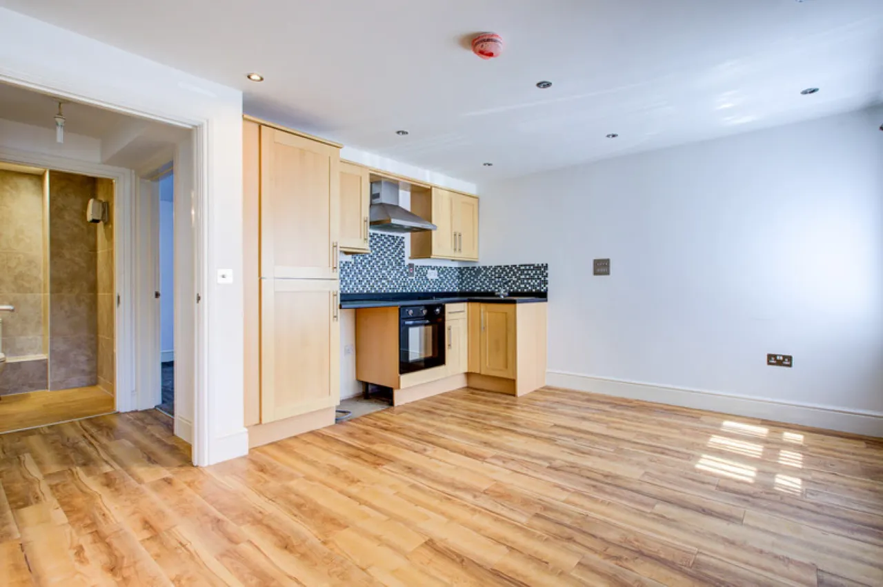 Eastwood Road, Rayleigh, SS6, photo 2