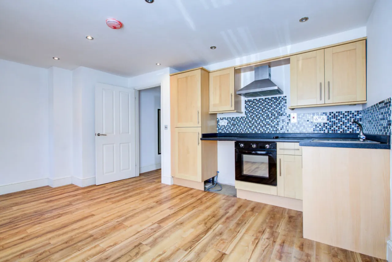 Eastwood Road, Rayleigh, SS6, photo 3