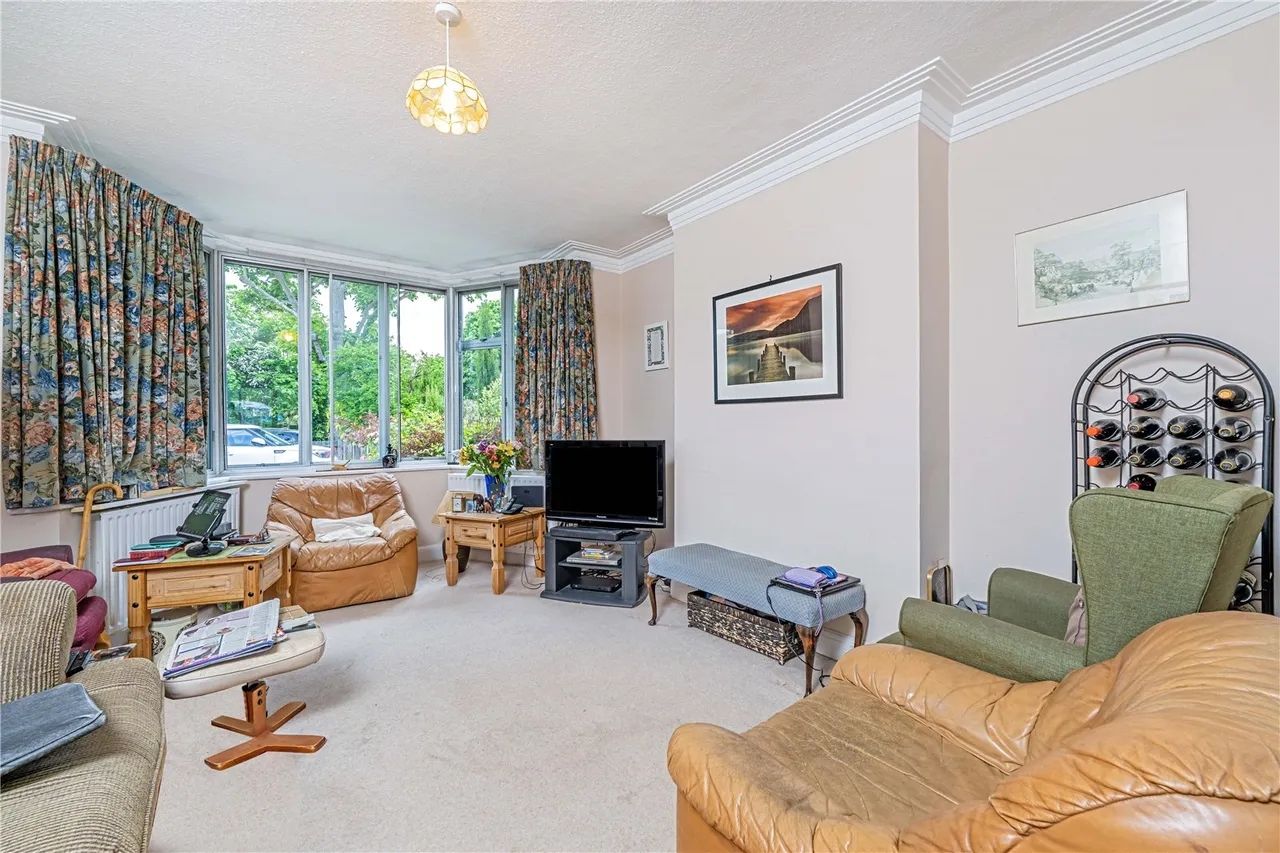 Sixth Cross Road, Twickenham, TW2 5PE, photo 4