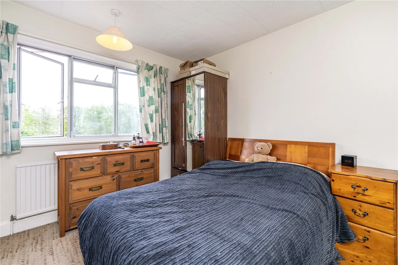 Sixth Cross Road, Twickenham, TW2 5PE, photo 6