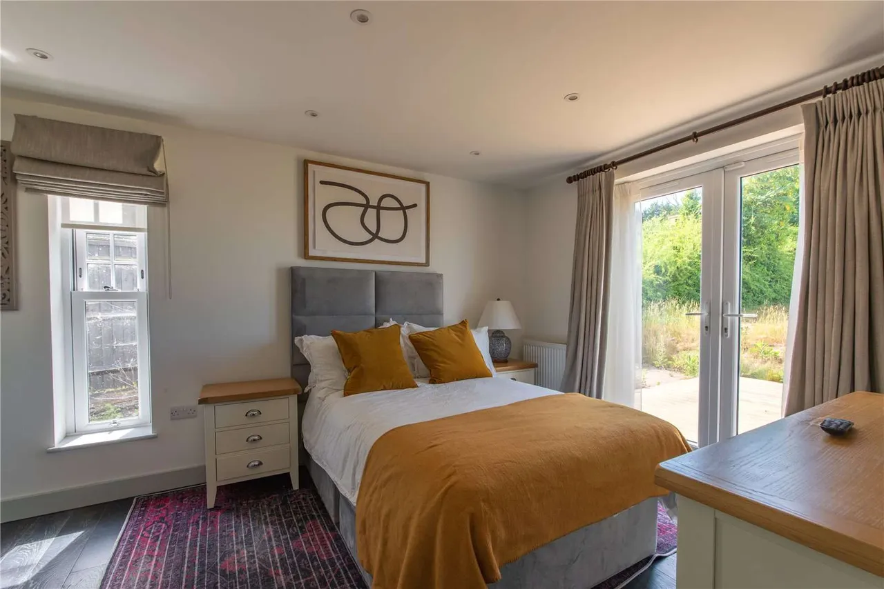 Reading Road, Lower Basildon, Reading, Berkshire, RG8 9ND, photo 6