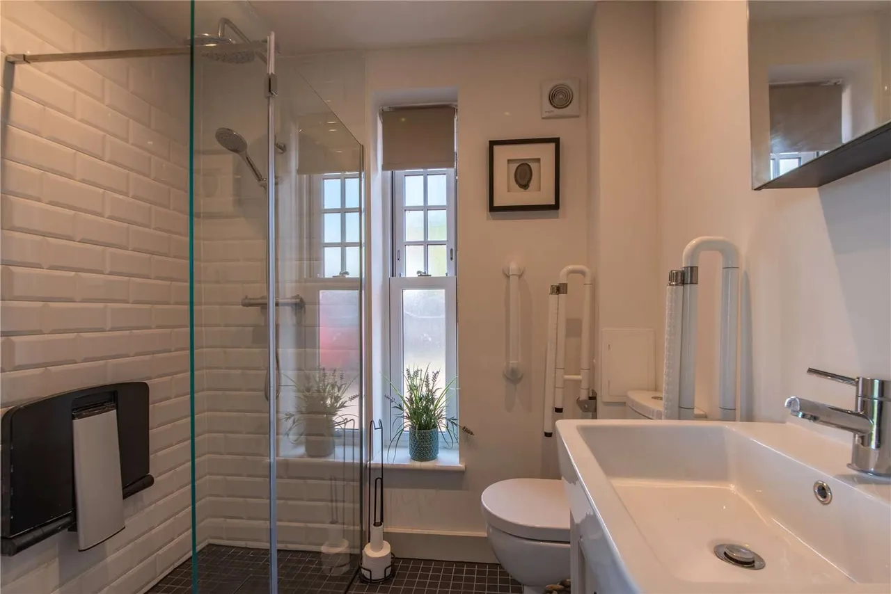 Reading Road, Lower Basildon, Reading, Berkshire, RG8 9ND, photo 7
