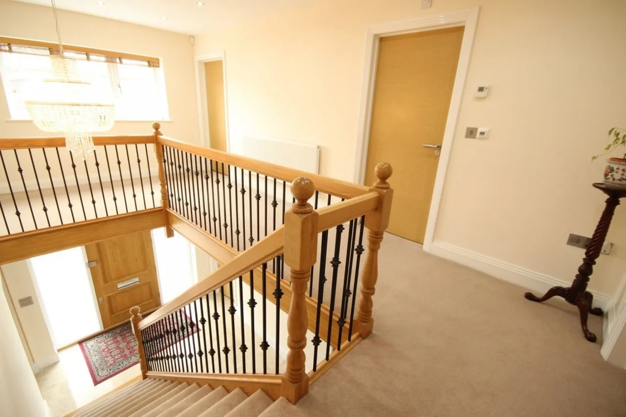 Laleham Road, Staines-upon-Thames, TW18, photo 4