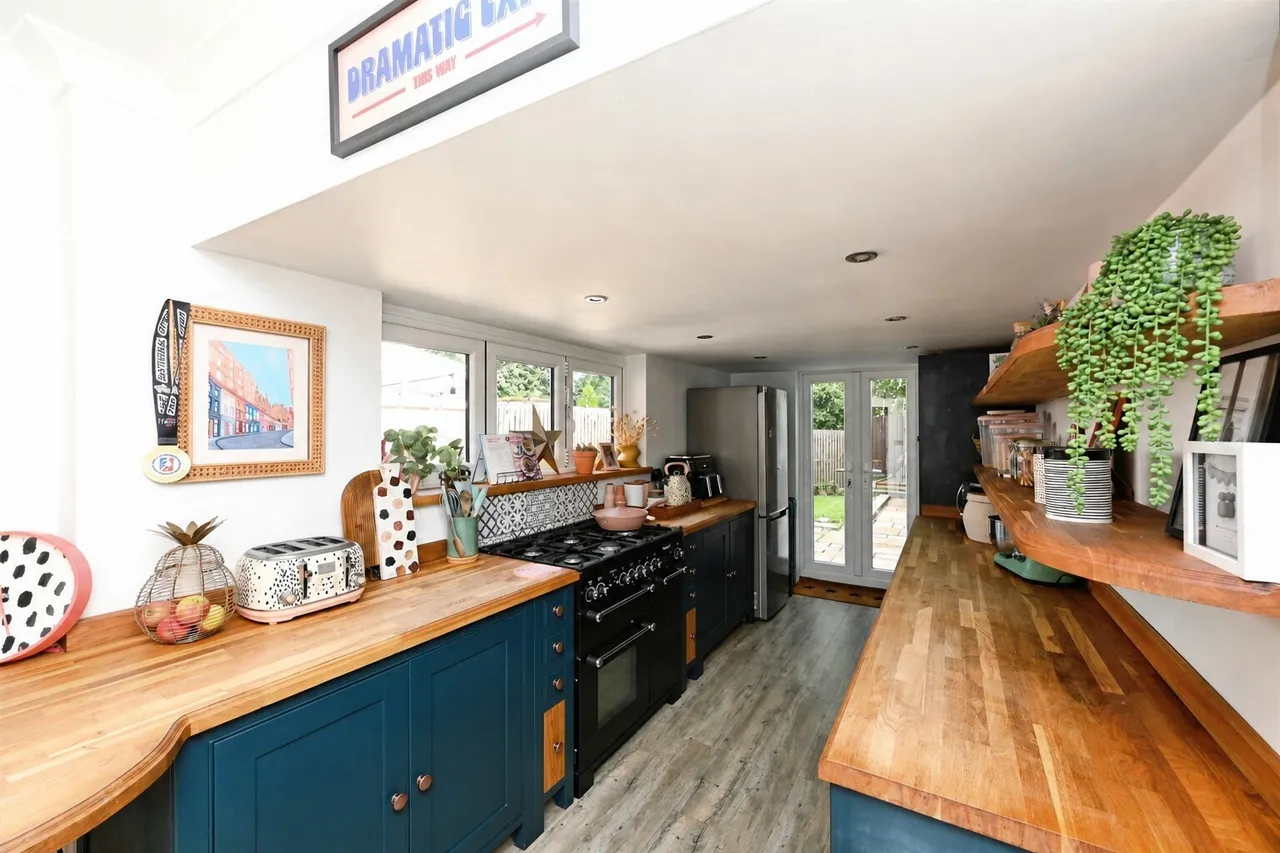 Queen Mary Road, Gaywood, King's Lynn, photo 8