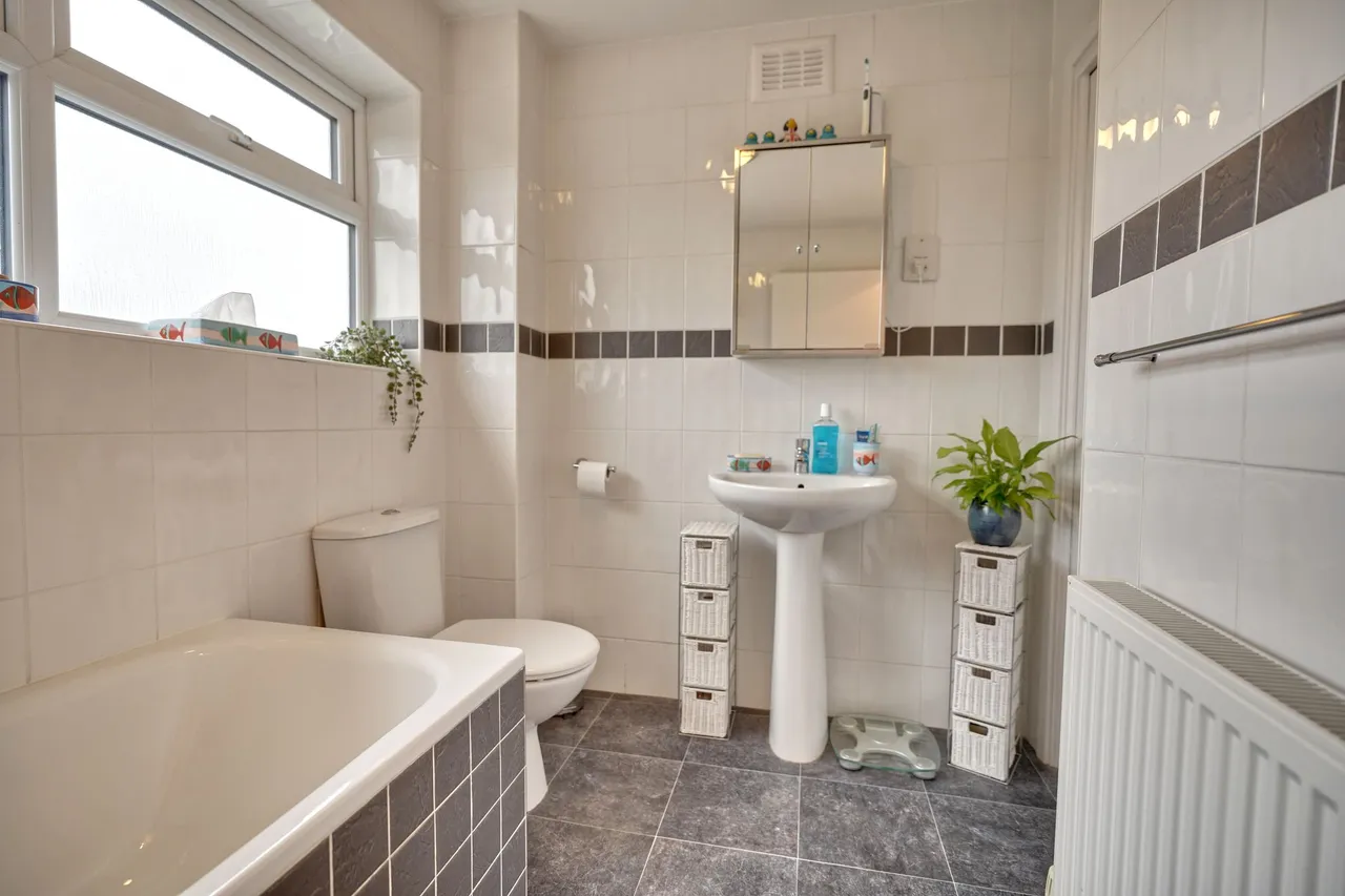 Elmwood, Sawbridgeworth, CM21, photo 14