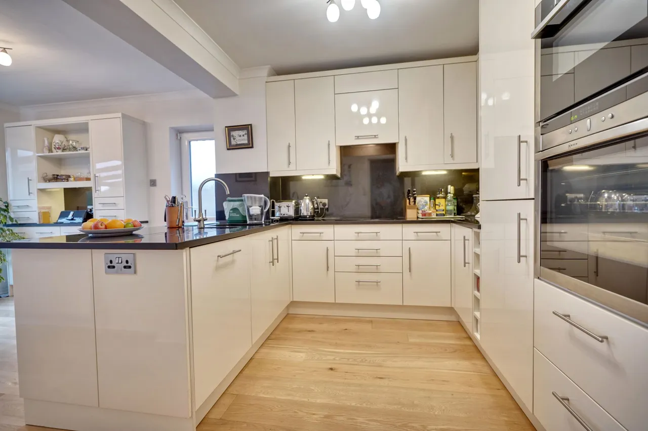Elmwood, Sawbridgeworth, CM21, photo 5