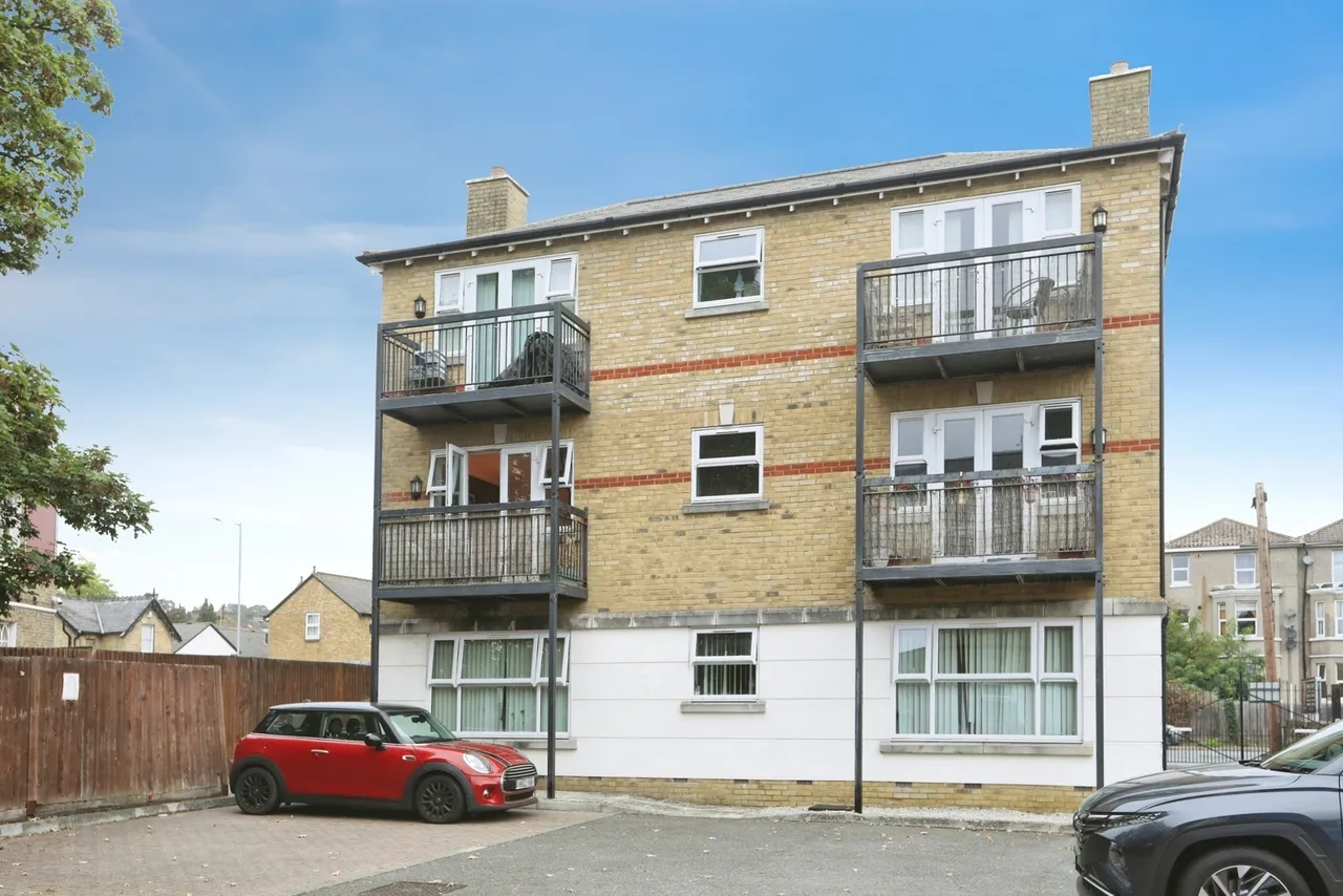 2 bed flat for sale, Tonbridge Road, Maidstone, ME16