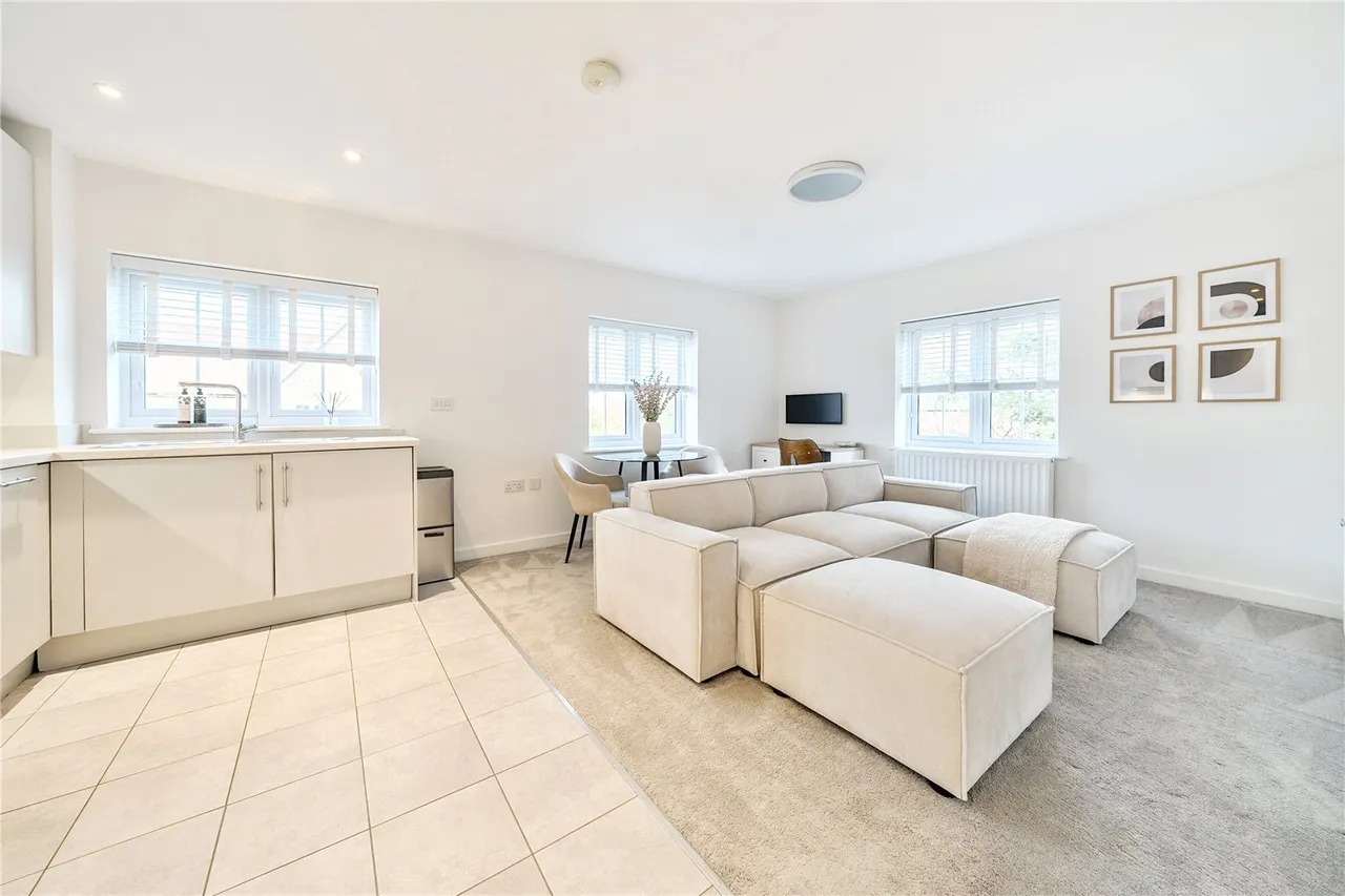 Titchener Way, Hook, Hampshire, RG27 9RT, photo 10