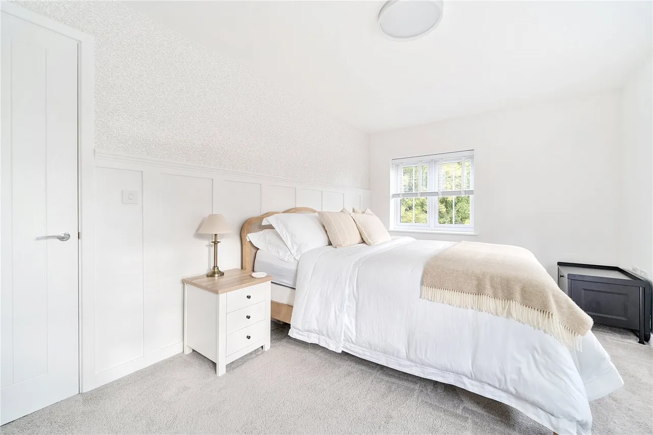 Titchener Way, Hook, Hampshire, RG27 9RT, photo 8