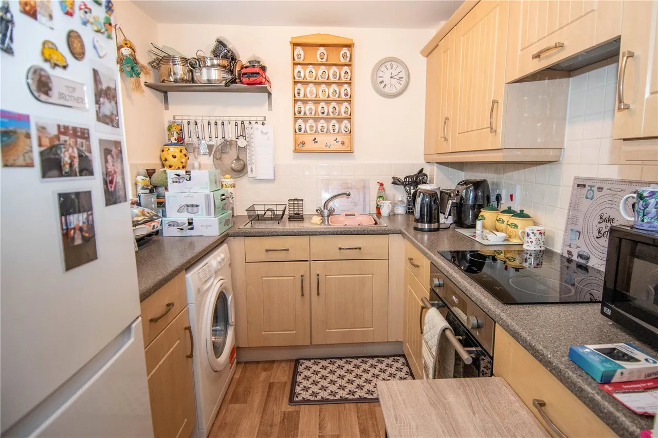 Design Close, Bromsgrove, Worcestershire, B60 3GS, photo 3