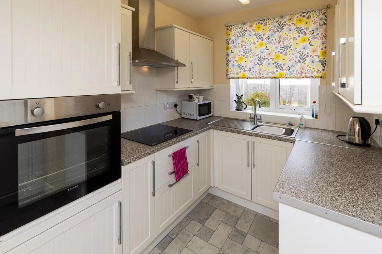 Girton Close, Ellesmere Port, CH65, photo 6